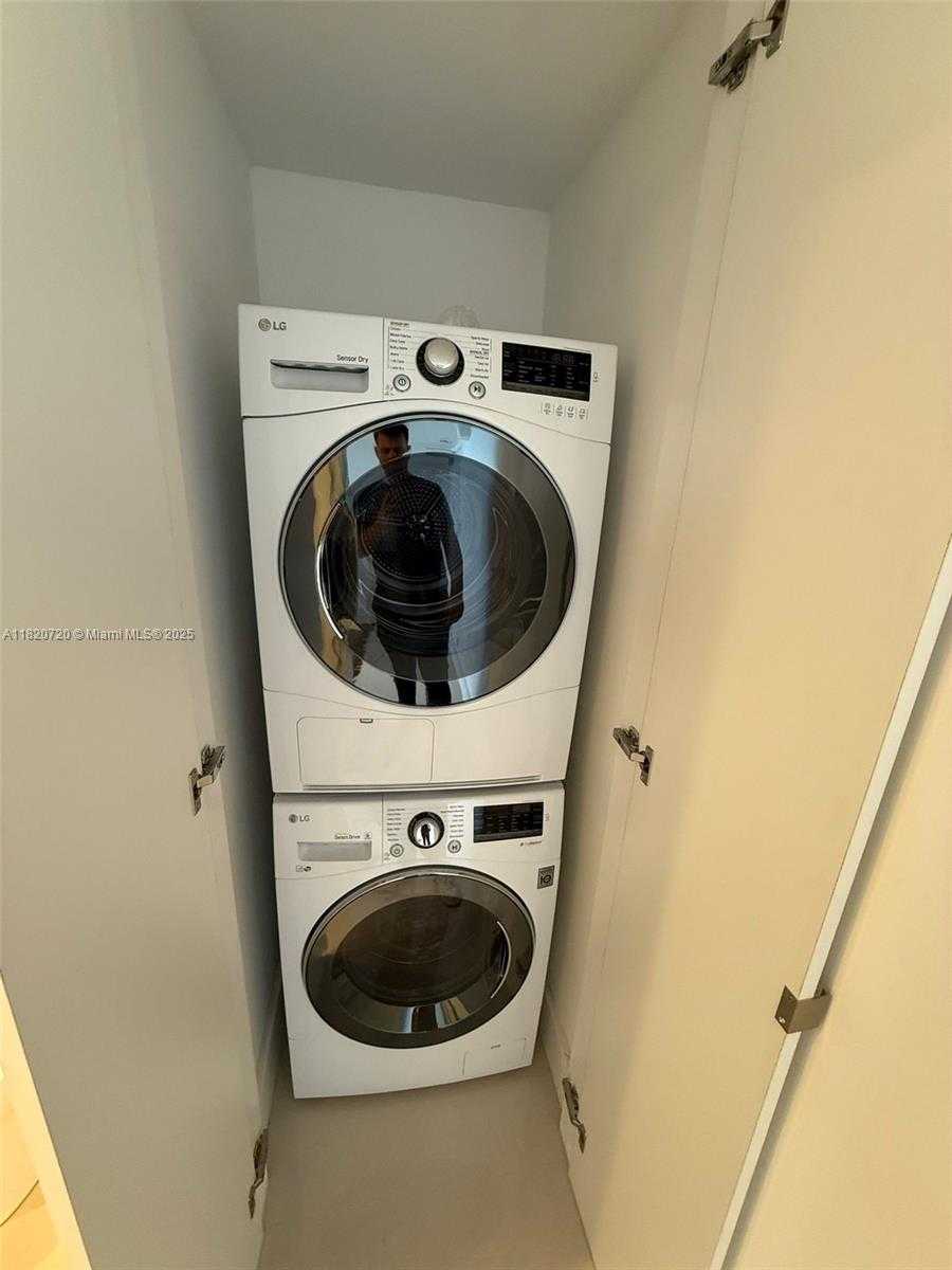 Imagen de Pequeño Objeto