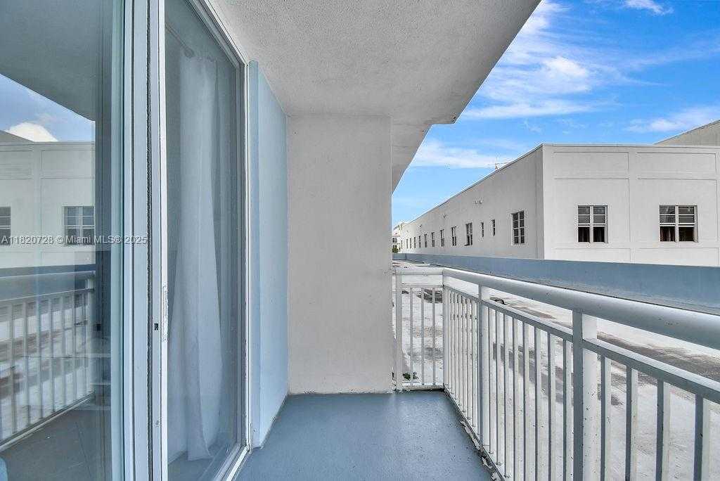 Small Image of 6969 COLLINS AVE #411, Miami Beach Number 11