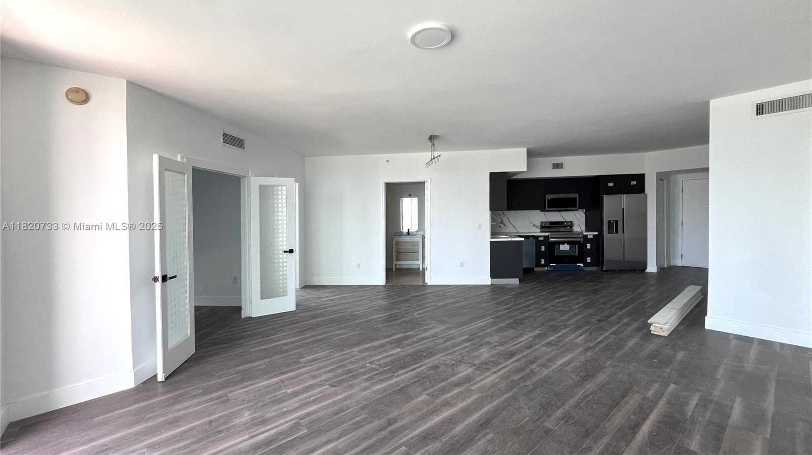 Small Image of 350 SOUTH MIAMI AVE #2401, Miami Number 3