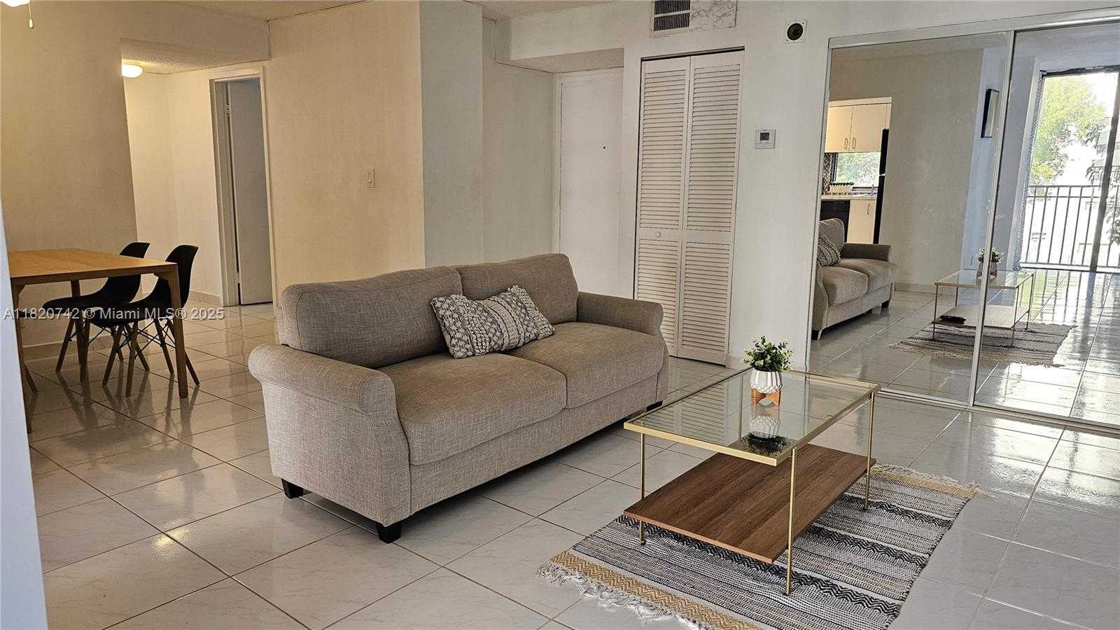 Small Image of 17011 NORTH BAY RD #308, Sunny Isles Beach Number 11