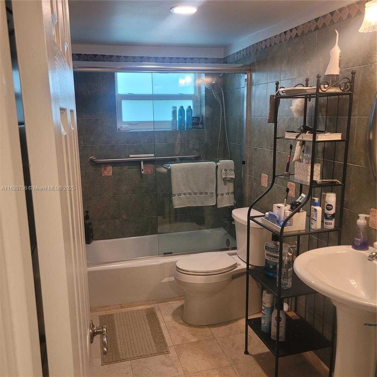 Small Image of 9111 EAST BAY HARBOR DR #3A, Bay Harbor Islands Number 29