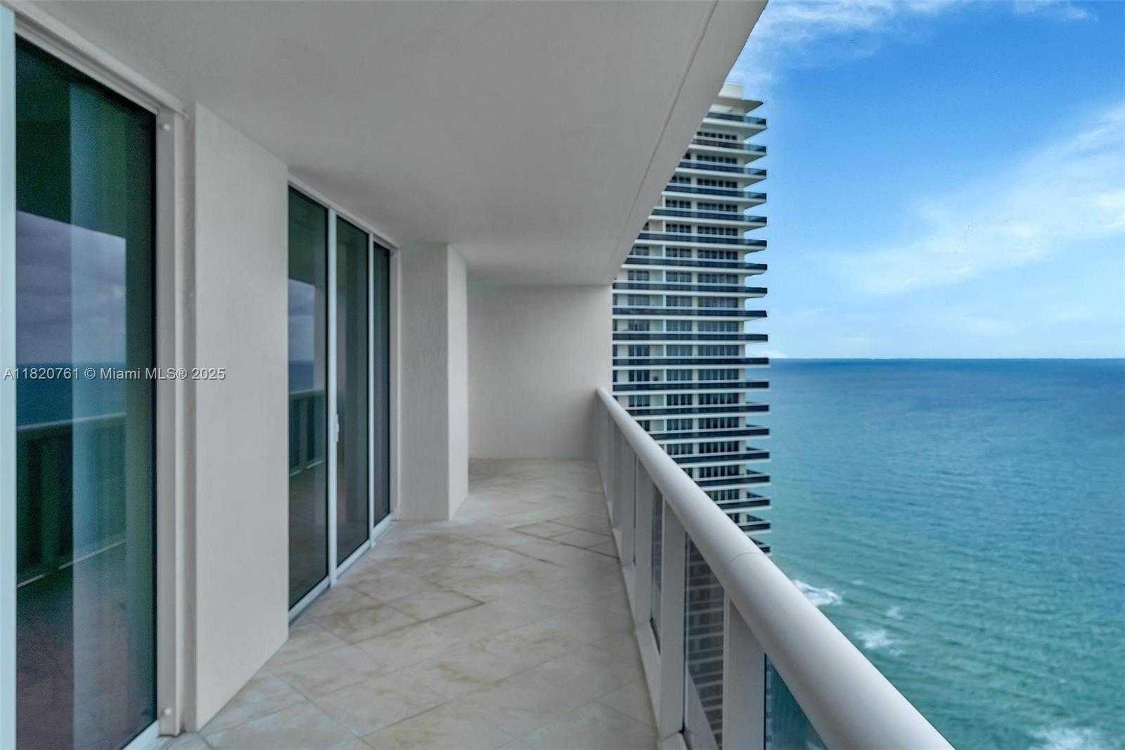 Small Image of 1850 SOUTH OCEAN DR #4203, Hallandale Beach Number 13