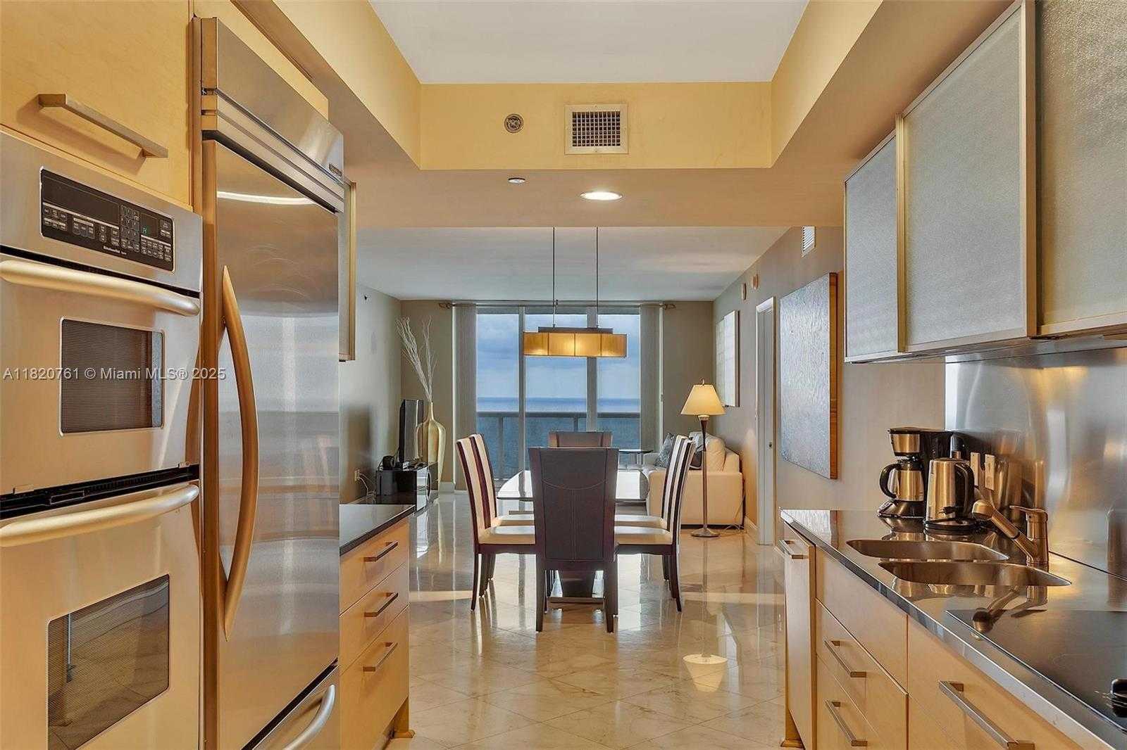 Small Image of 1850 SOUTH OCEAN DR #4203, Hallandale Beach Number 24
