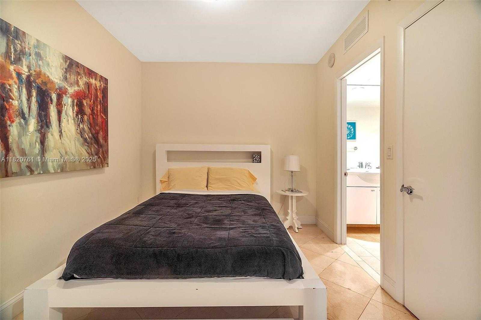 Small Image of 1850 SOUTH OCEAN DR #4203, Hallandale Beach Number 28