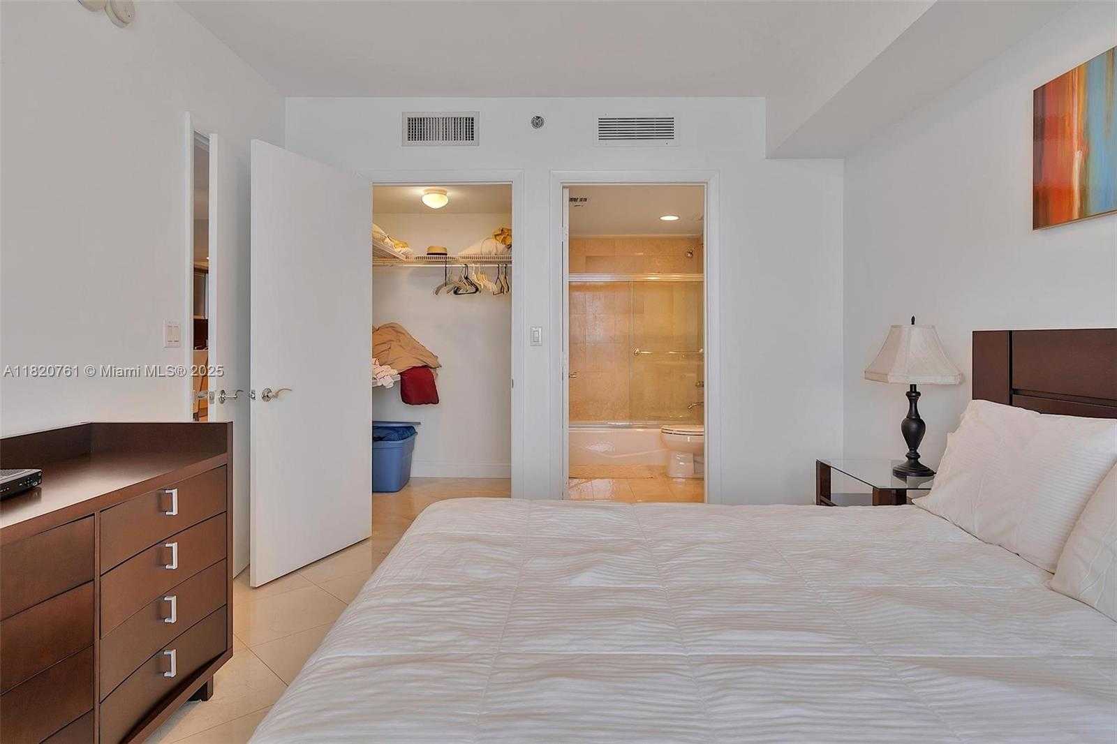 Small Image of 1850 SOUTH OCEAN DR #4203, Hallandale Beach Number 34
