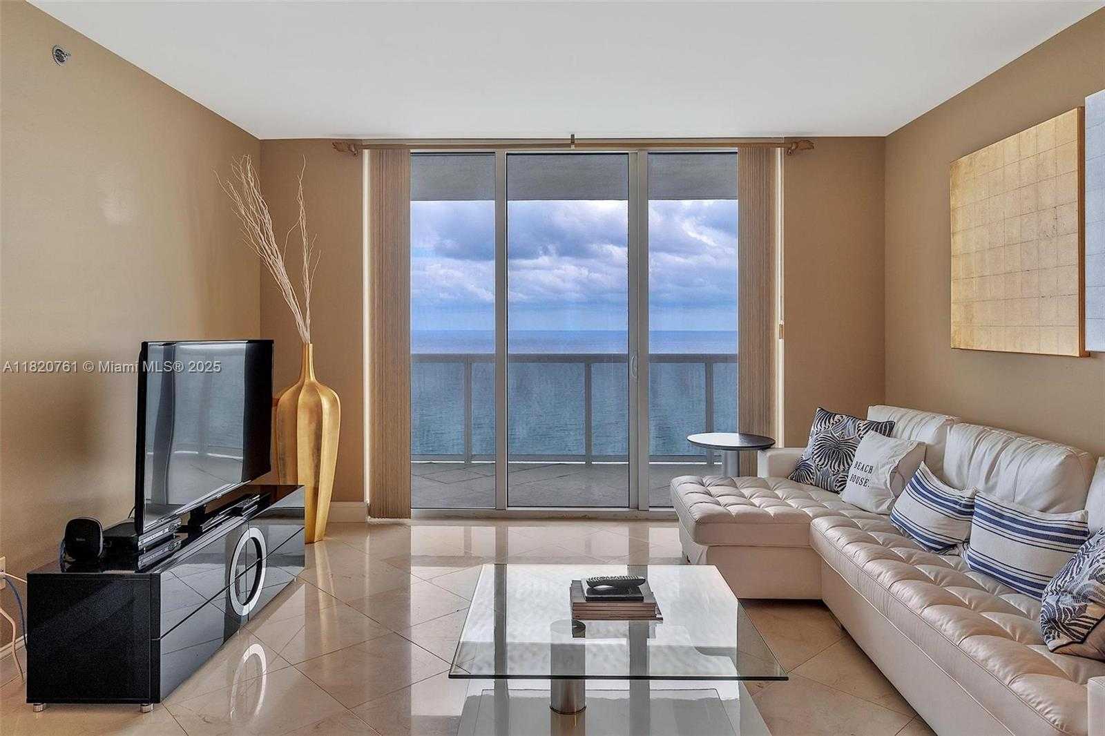Small Image of 1850 SOUTH OCEAN DR #4203, Hallandale Beach Number 9