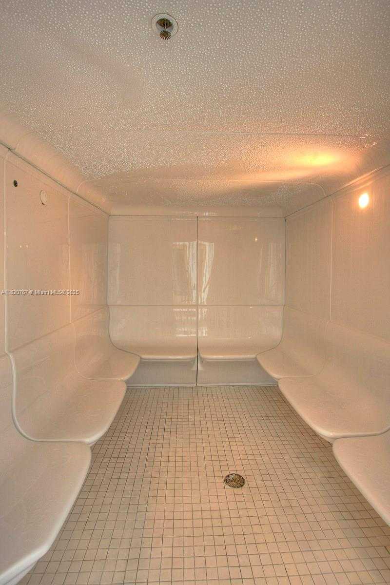 Small Image of 1800 NORTH BAYSHORE DR #3608, Miami Number 19