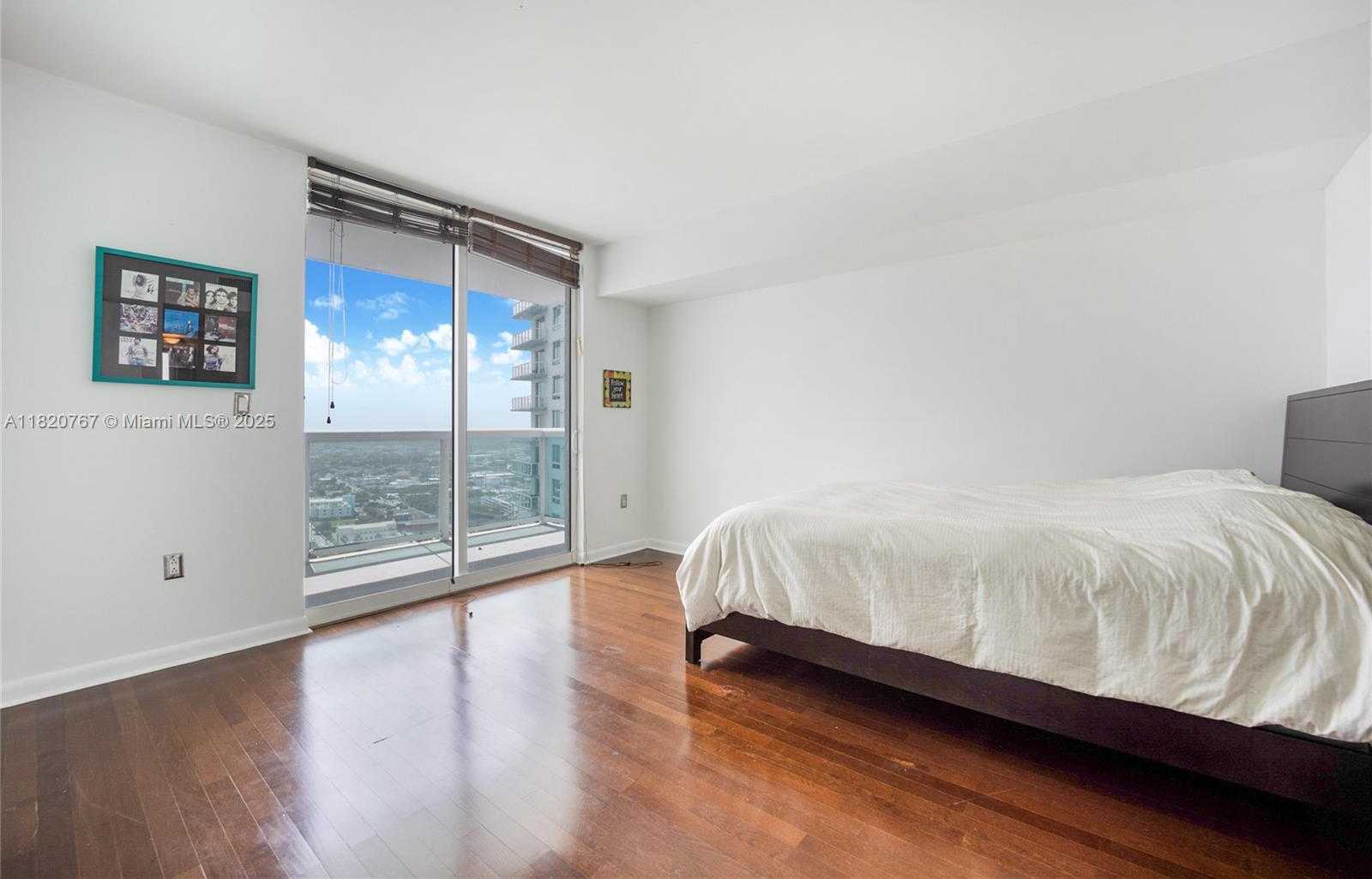 Small Image of 1800 NORTH BAYSHORE DR #3608, Miami Number 8