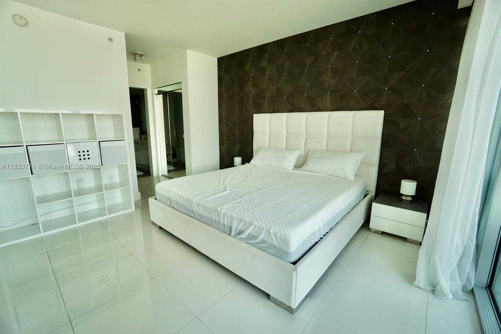 Small Image of 92 SOUTH WEST 3RD ST #1707, Miami Number 12
