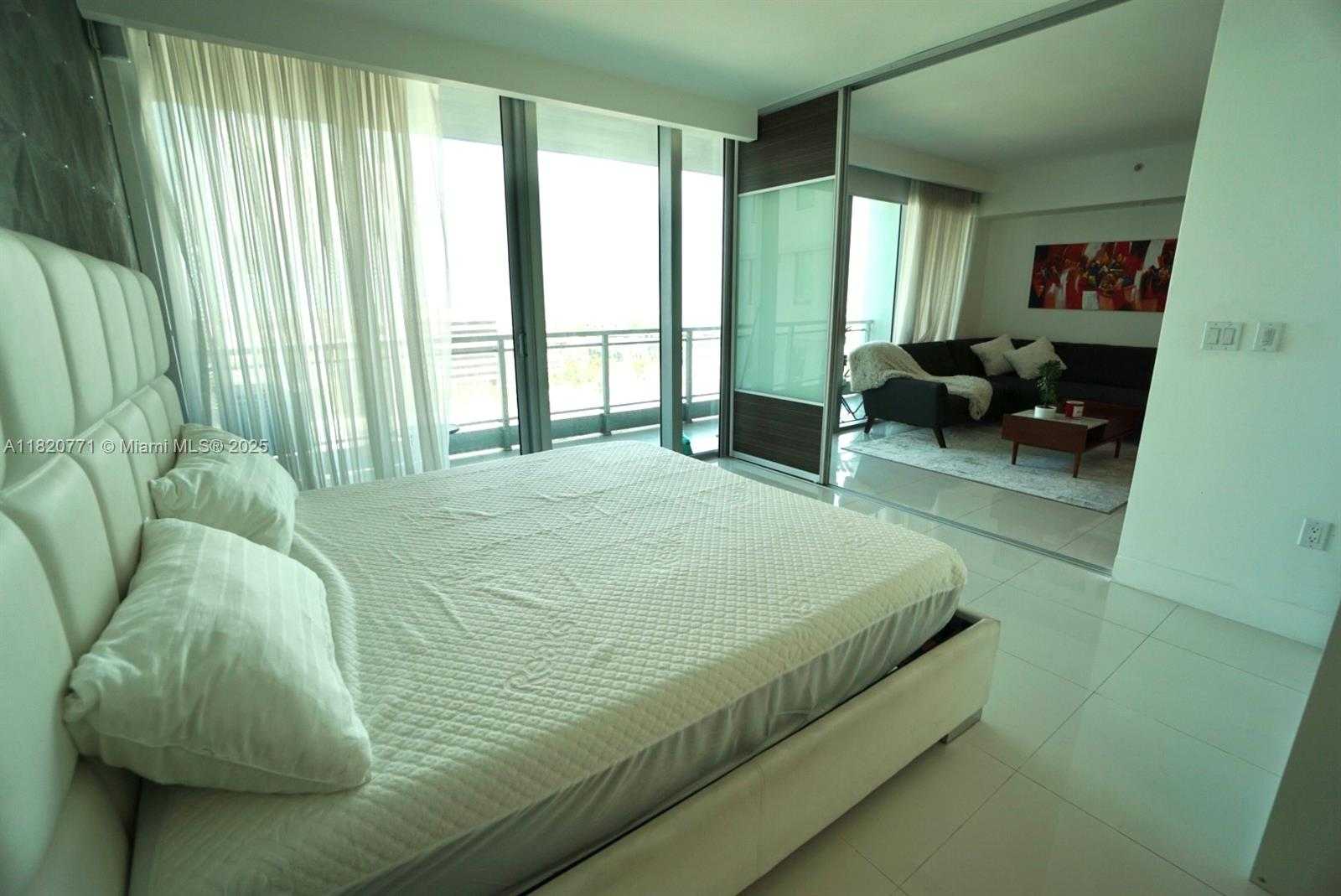 Small Image of 92 SOUTH WEST 3RD ST #1707, Miami Number 14