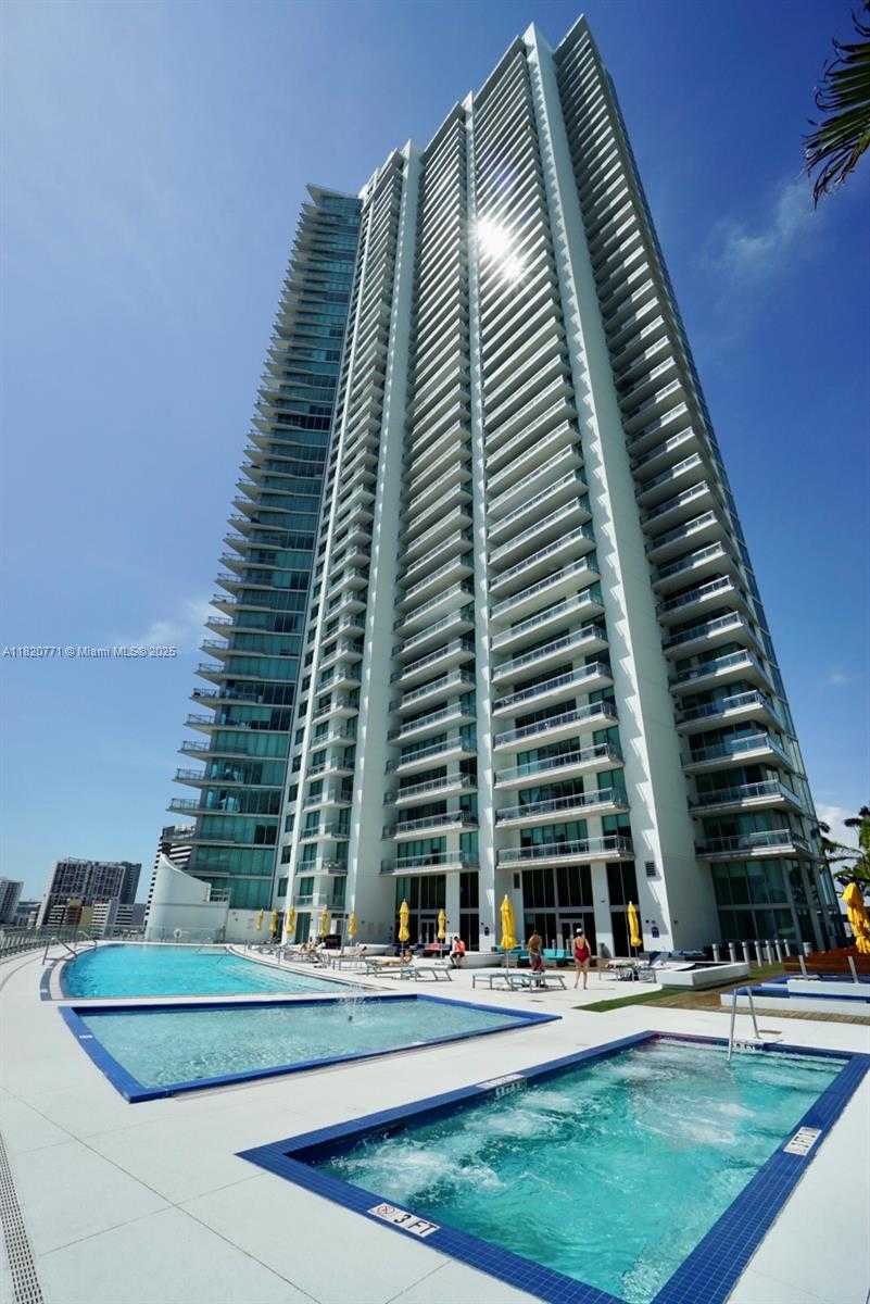 Small Image of 92 SOUTH WEST 3RD ST #1707, Miami Number 24