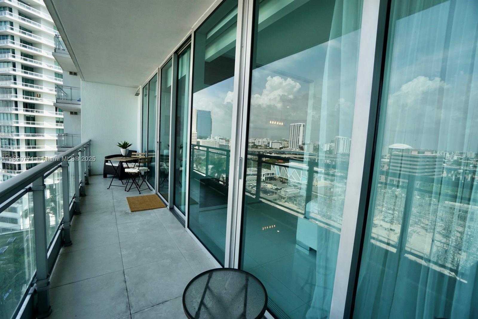 Small Image of 92 SOUTH WEST 3RD ST #1707, Miami Number 5