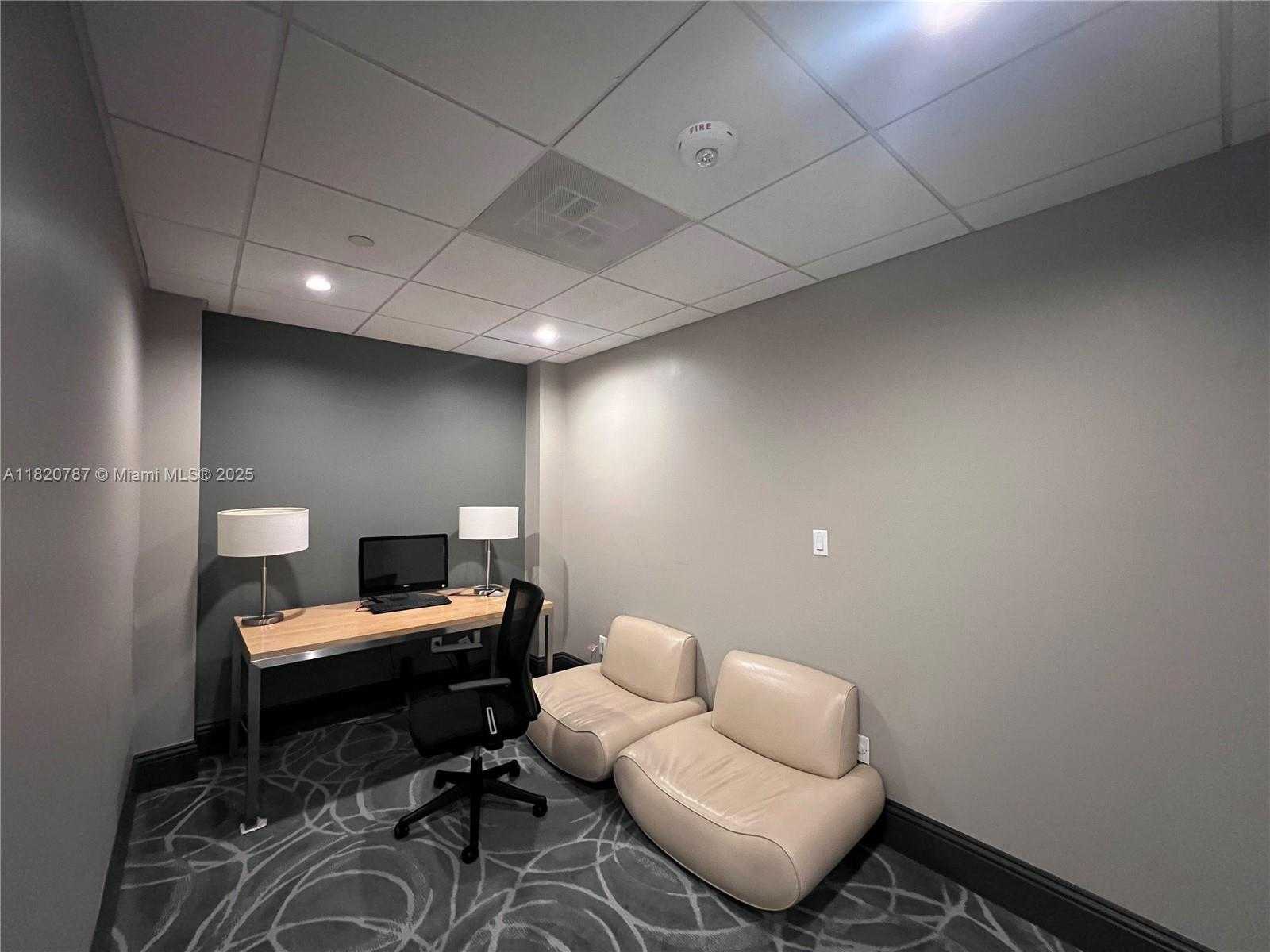 Small Image of 770 CLAUGHTON ISLAND DR #1601, Miami Number 25