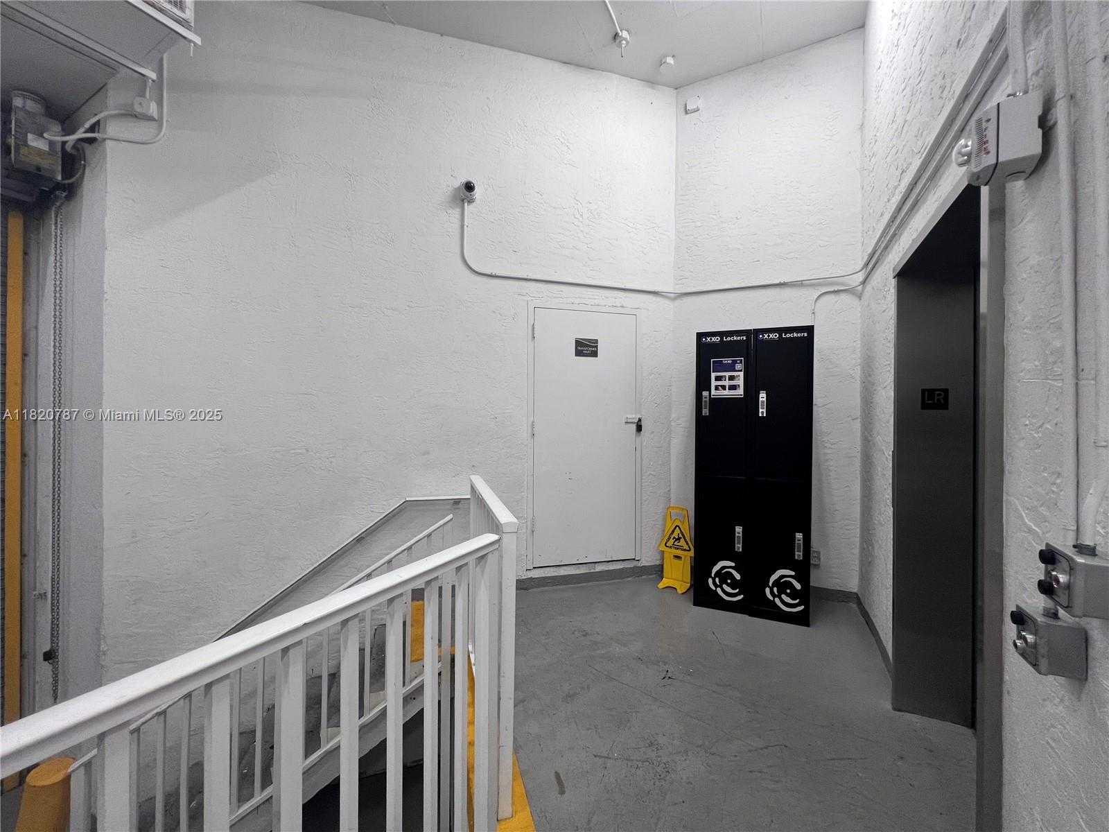 Small Image of 770 CLAUGHTON ISLAND DR #1601, Miami Number 28