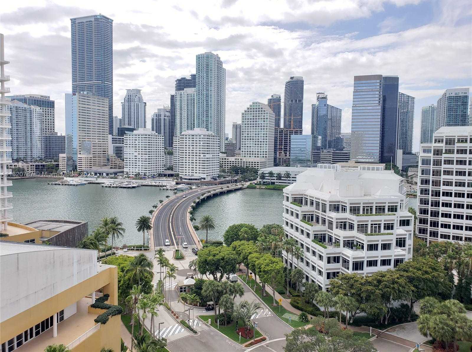 Small Image of 770 CLAUGHTON ISLAND DR #1601, Miami Number 3