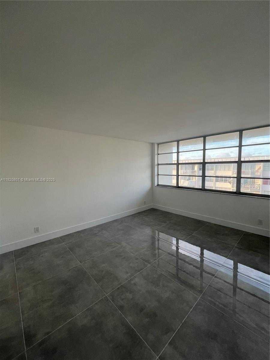 Small Image of 16710 NORTH EAST 9TH AVE #805, North Miami Beach Number 12