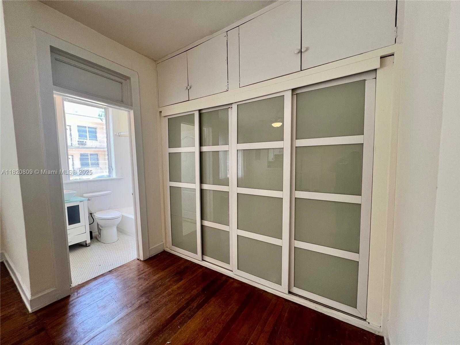Small Image of 1361 MERIDIAN AVE #3, Miami Beach Number 12