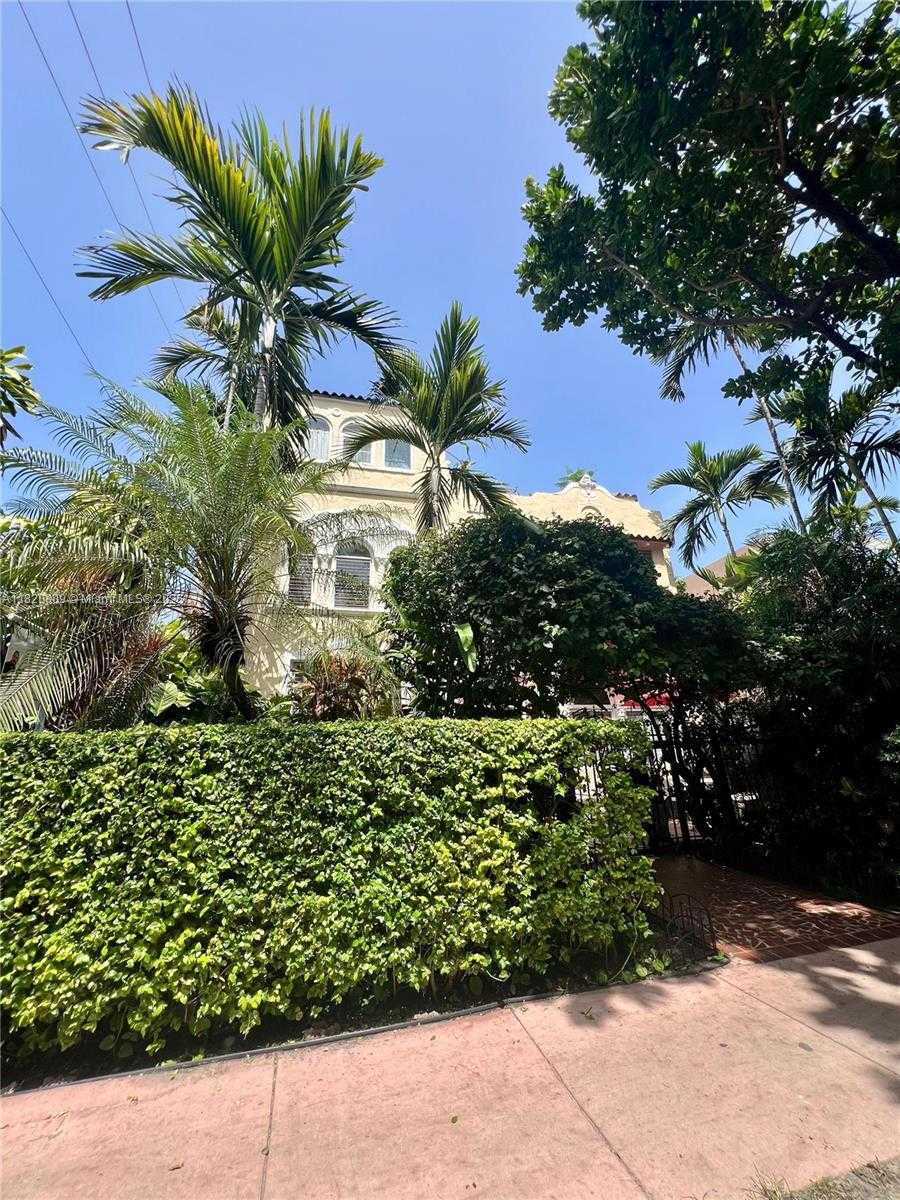 Small Image of 1361 MERIDIAN AVE #3, Miami Beach Number 15