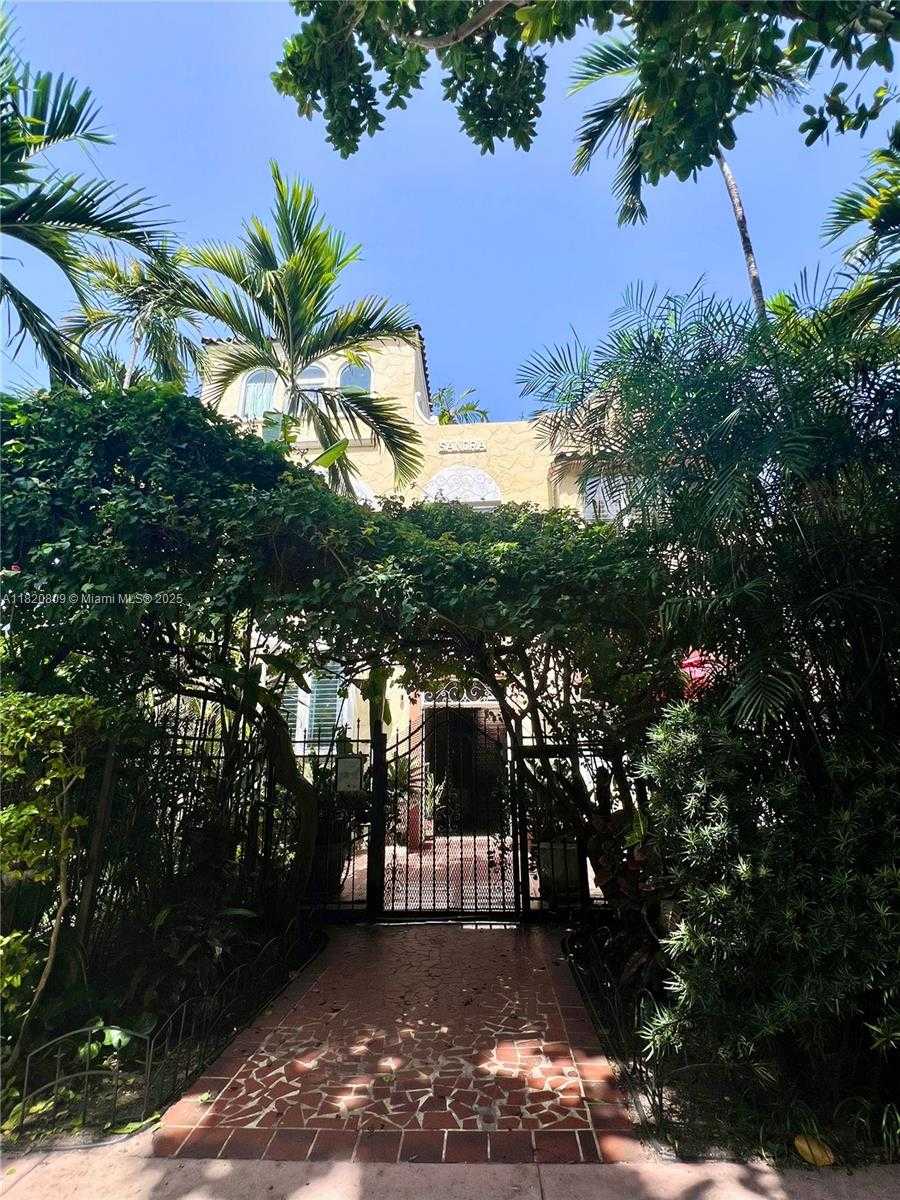 Small Image of 1361 MERIDIAN AVE #3, Miami Beach Number 2