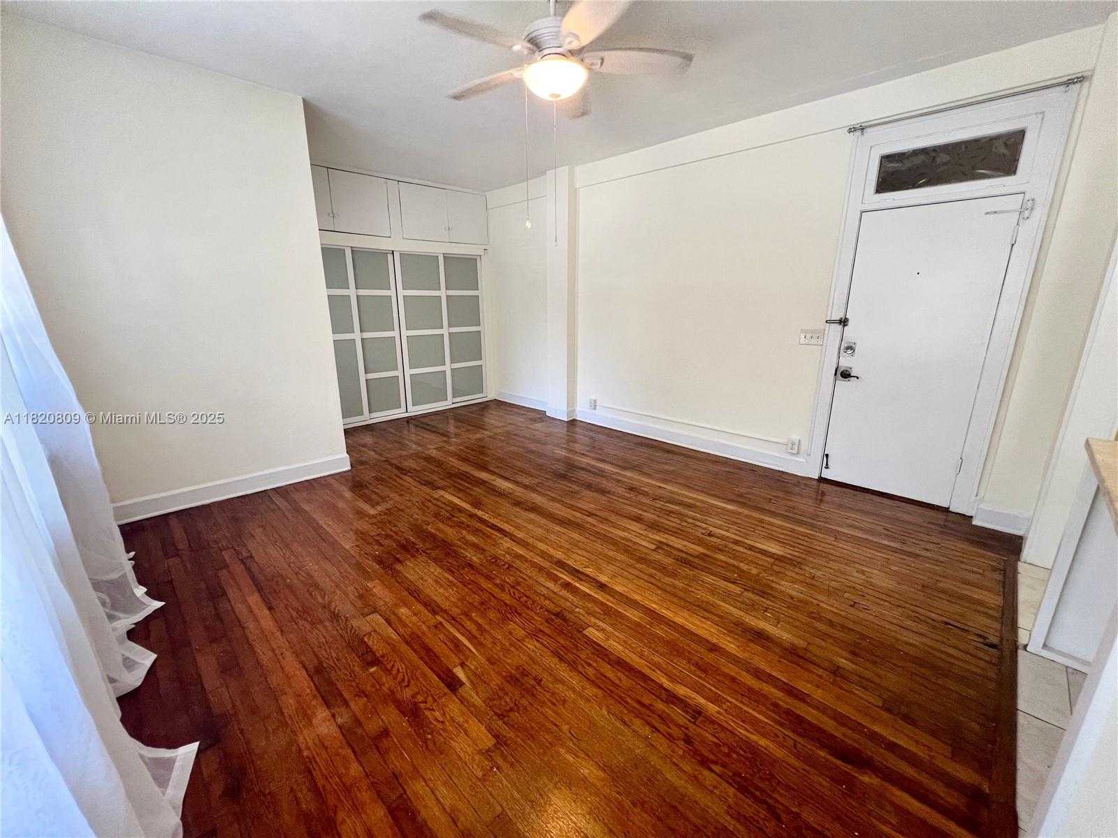 Small Image of 1361 MERIDIAN AVE #3, Miami Beach Number 5