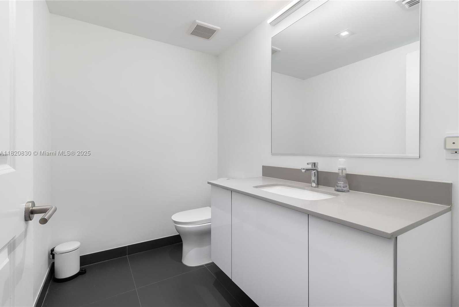 Small Image of 1600 NORTH EAST 1ST AVE #1901-20, Miami Number 14