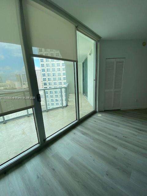 Small Image of 300 SOUTH BISCAYNE BLVD #T-2107, Miami Number 3