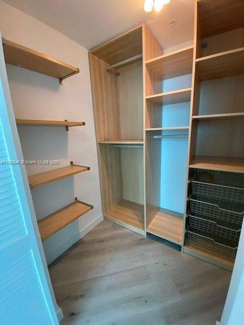 Small Image of 300 SOUTH BISCAYNE BLVD #T-2107, Miami Number 5