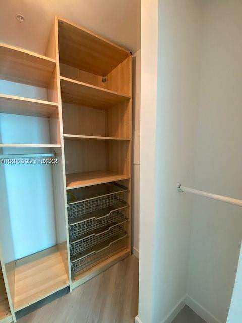 Small Image of 300 SOUTH BISCAYNE BLVD #T-2107, Miami Number 6