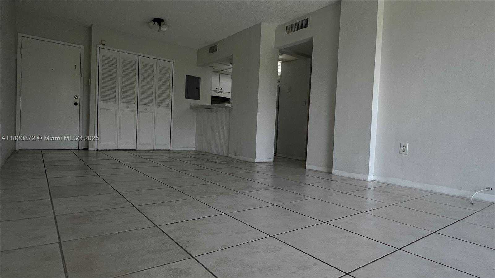 Small Image of 8850 FONTAINEBLEAU BLVD #202, Miami Number 11
