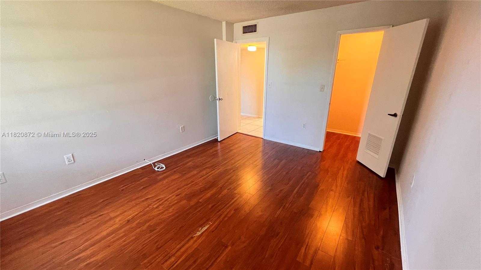 Small Image of 8850 FONTAINEBLEAU BLVD #202, Miami Number 15