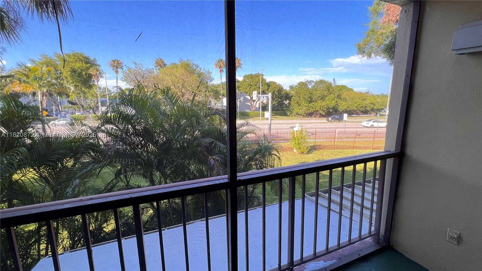Small Image of 8850 FONTAINEBLEAU BLVD #202, Miami Number 23