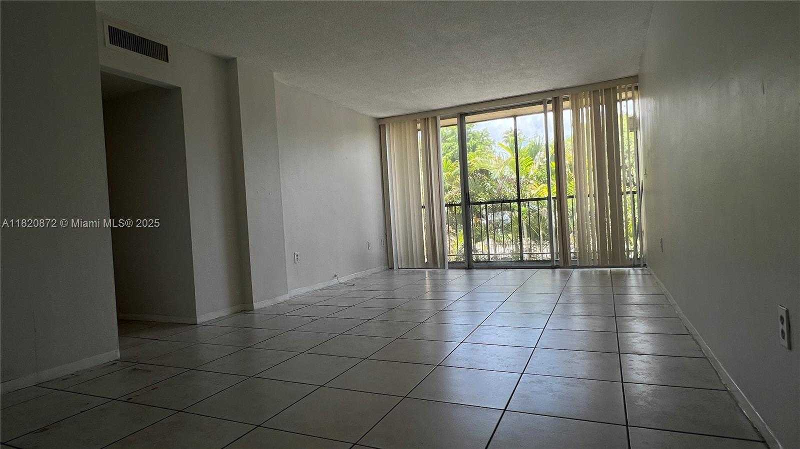 Small Image of 8850 FONTAINEBLEAU BLVD #202, Miami Number 9
