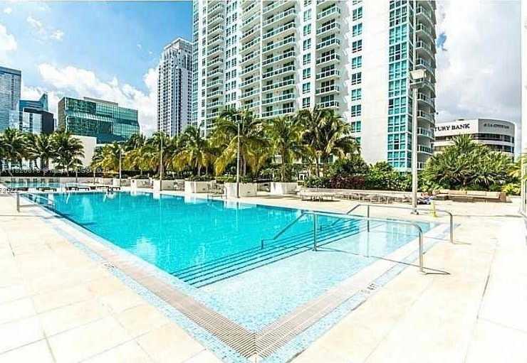 Small Image of 950 BRICKELL BAY DR #3206, Miami Number 12