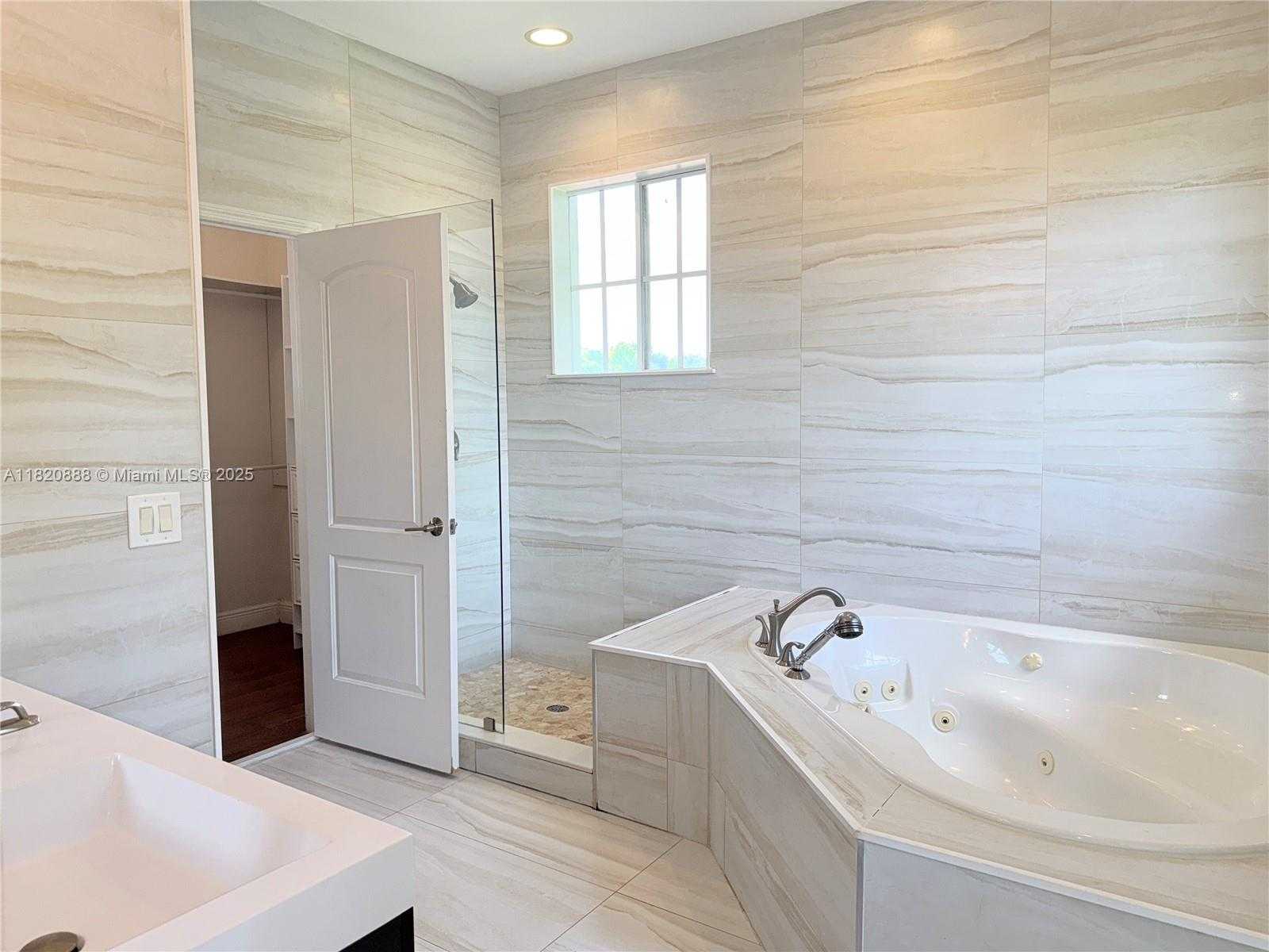 Small Image of 832 WALLACE STREET, Coral Gables Number 17