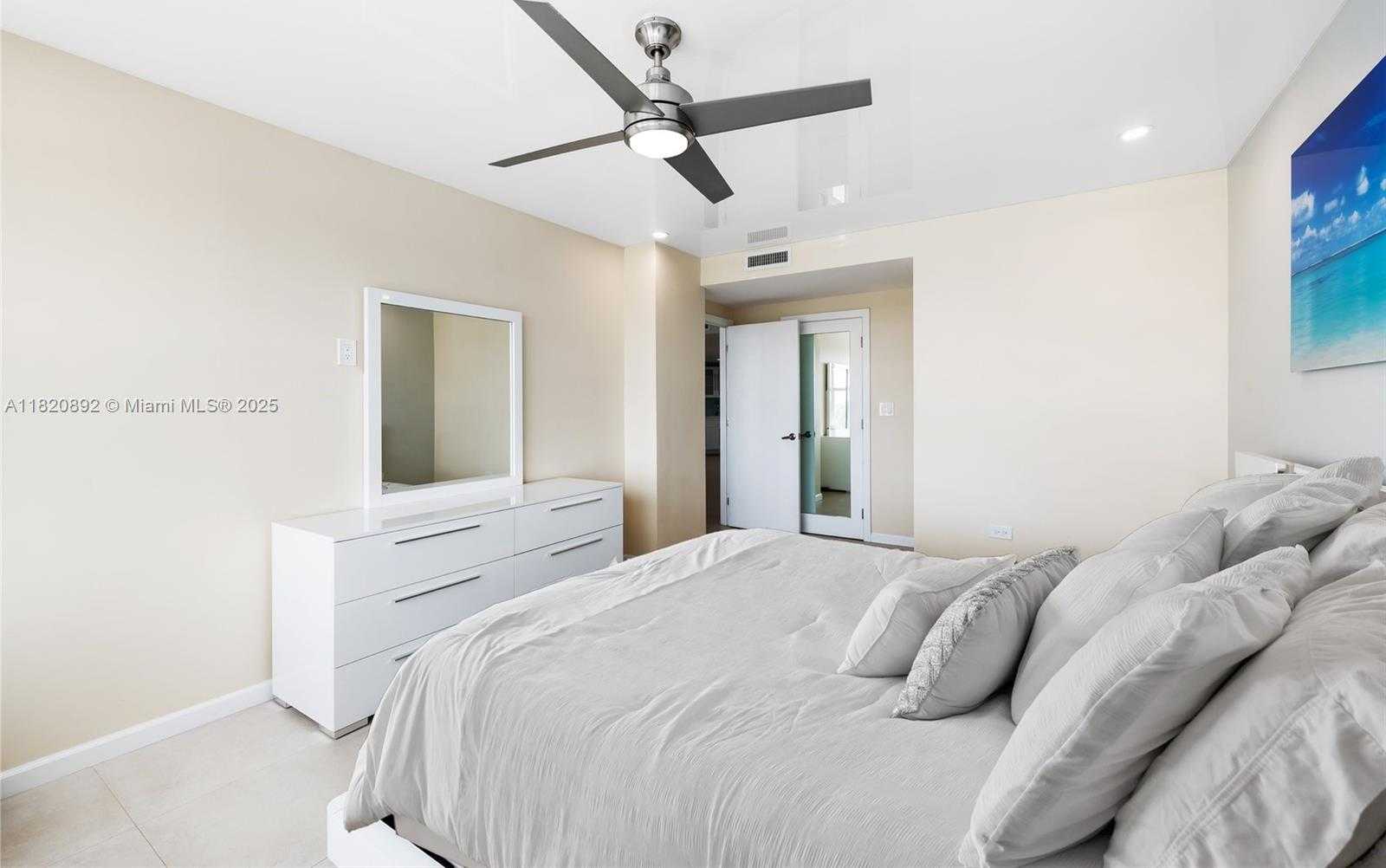 Small Image of 3111 NORTH OCEAN DR #701, Hollywood Number 12