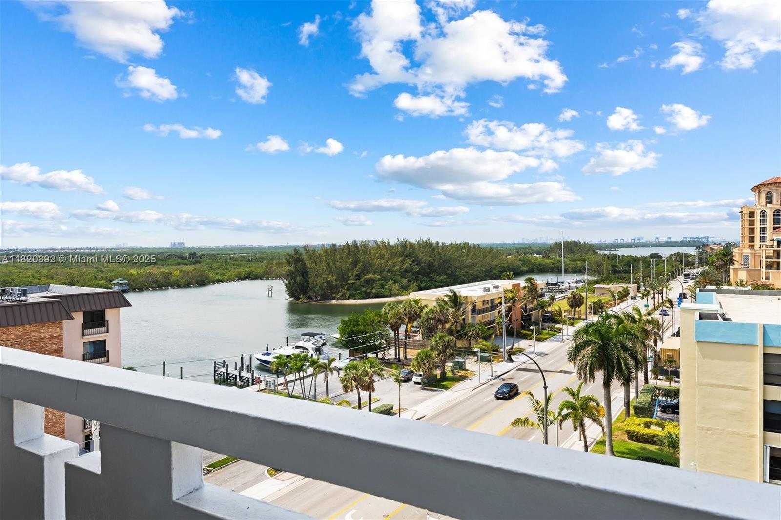 Small Image of 3111 NORTH OCEAN DR #701, Hollywood Number 19