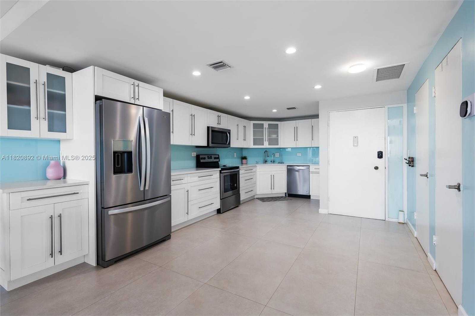 Small Image of 3111 NORTH OCEAN DR #701, Hollywood Number 3