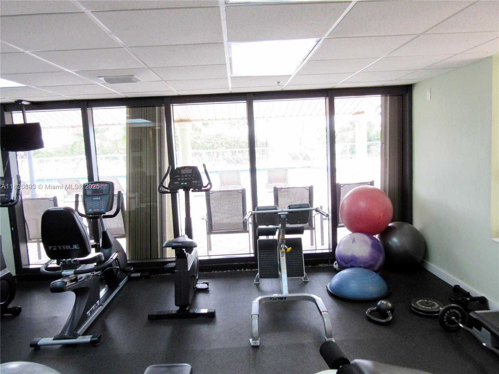 Small Image of 10185 COLLINS AVE #321, Bal Harbour Number 16