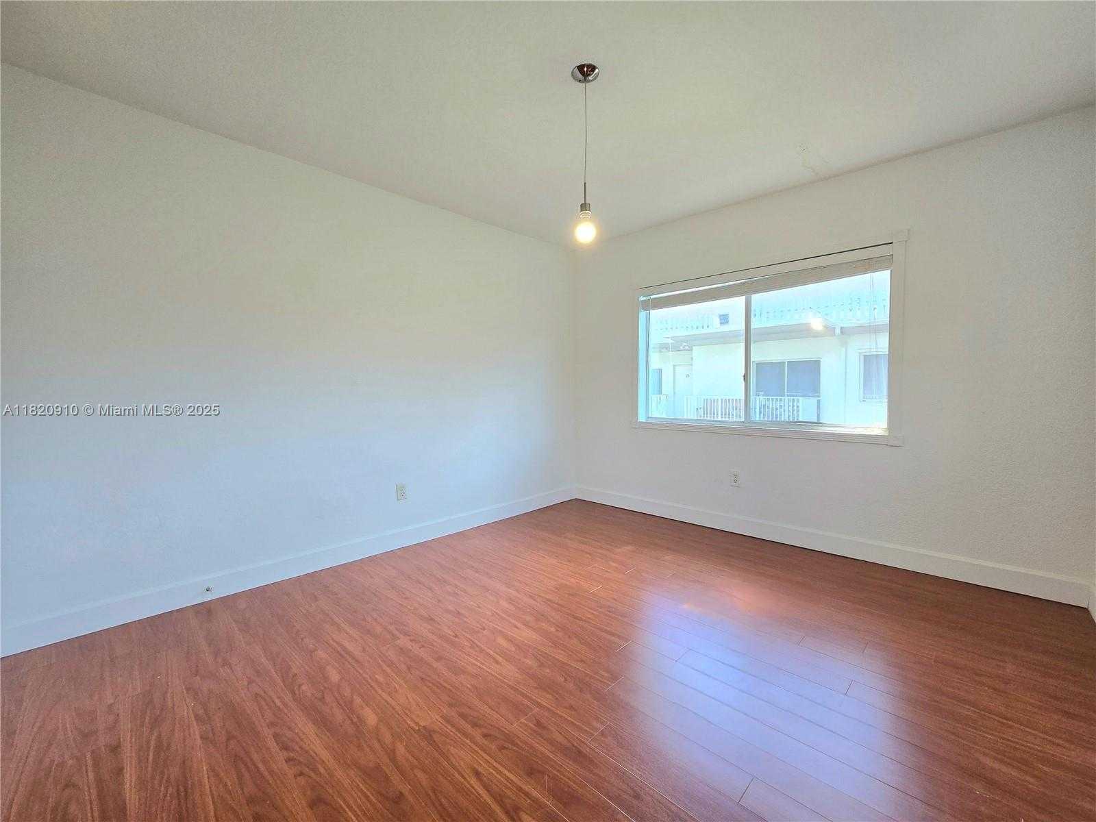 Small Image of 1152 99TH ST #28, Bay Harbor Islands Number 20