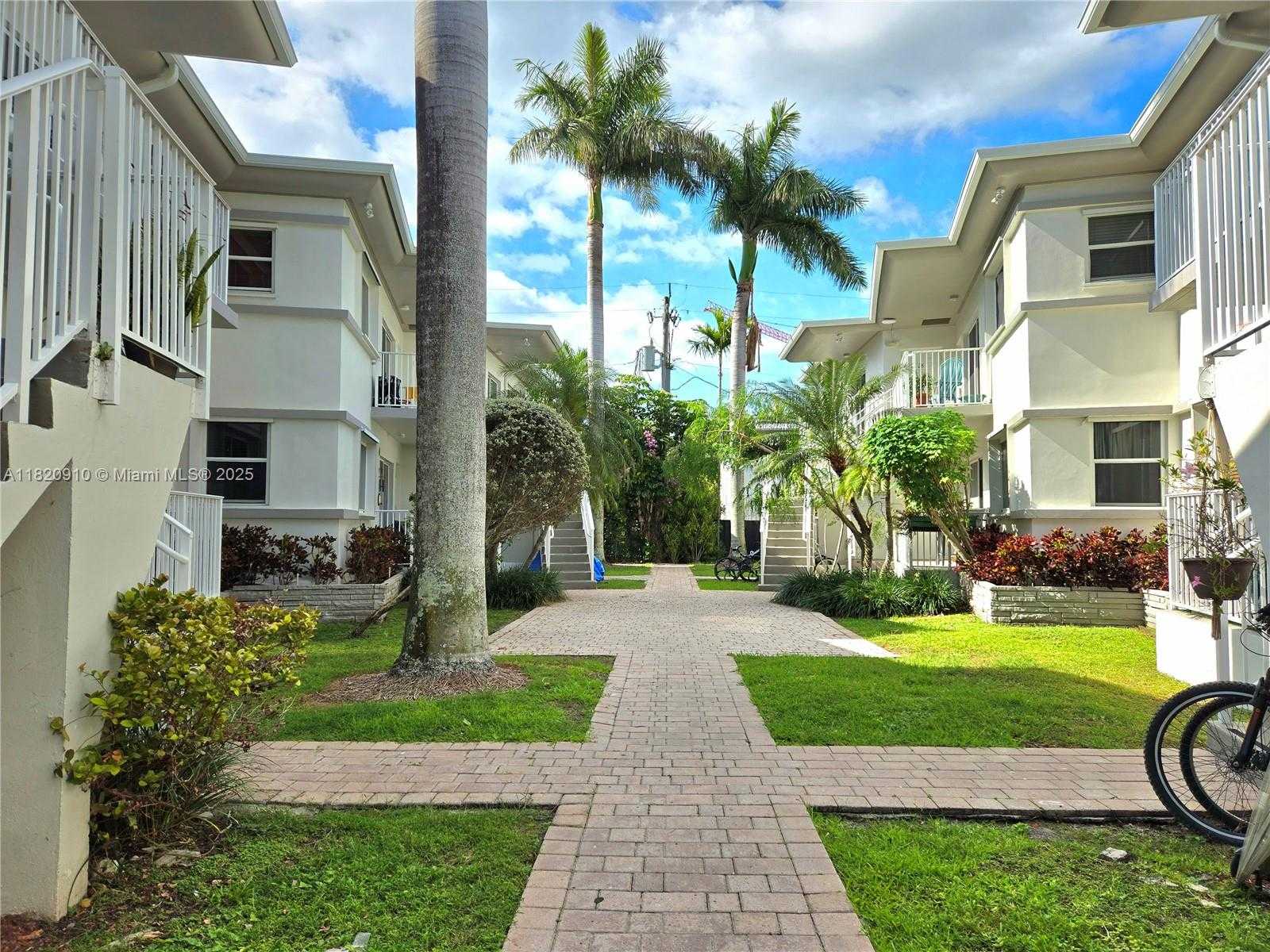 Small Image of 1152 99TH ST #28, Bay Harbor Islands Number 25