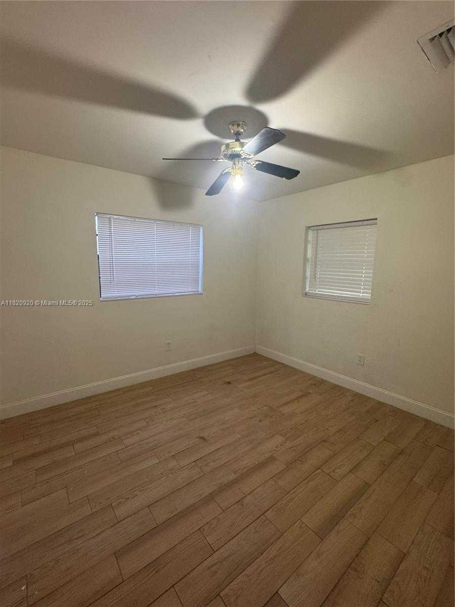 Small Image of 14415 SOUTH WEST 107TH CT #14415, Miami Number 9