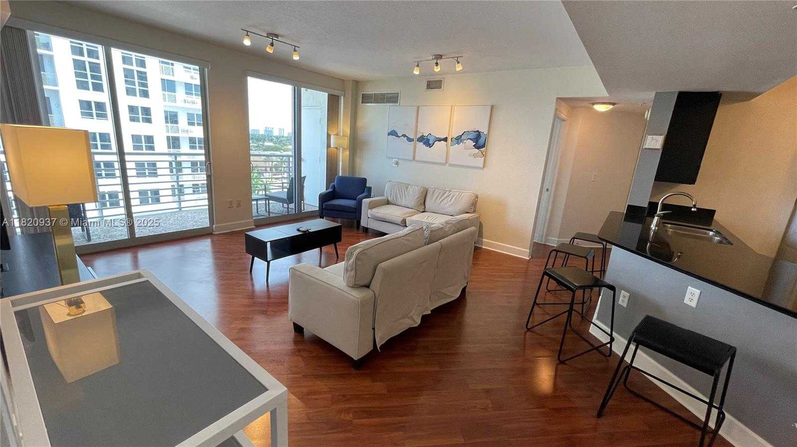 Small Image of 1830 RADIUS DR #812, Hollywood Number 4