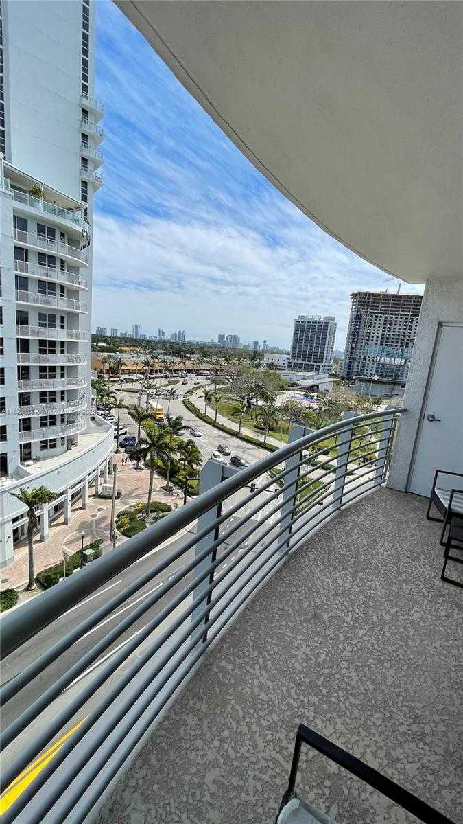 Small Image of 1830 RADIUS DR #812, Hollywood Number 8