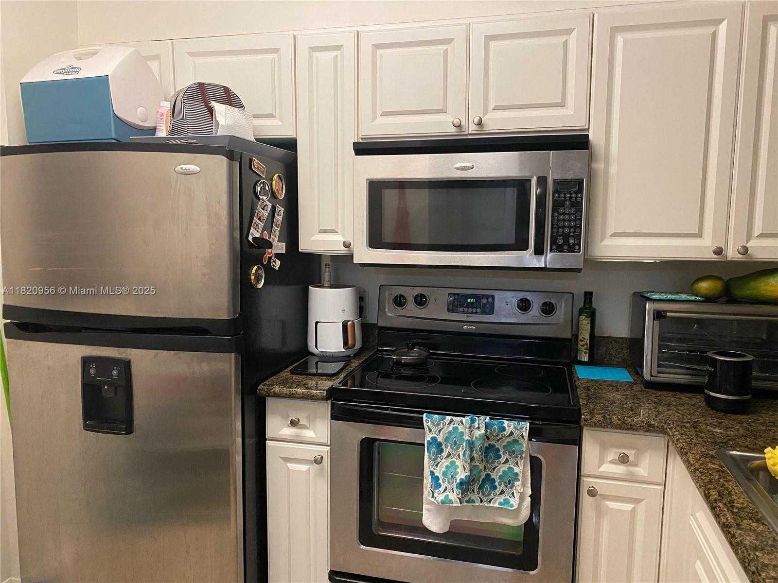 Small Image of 1 GLEN ROYAL PKWY #1503, Miami Number 2