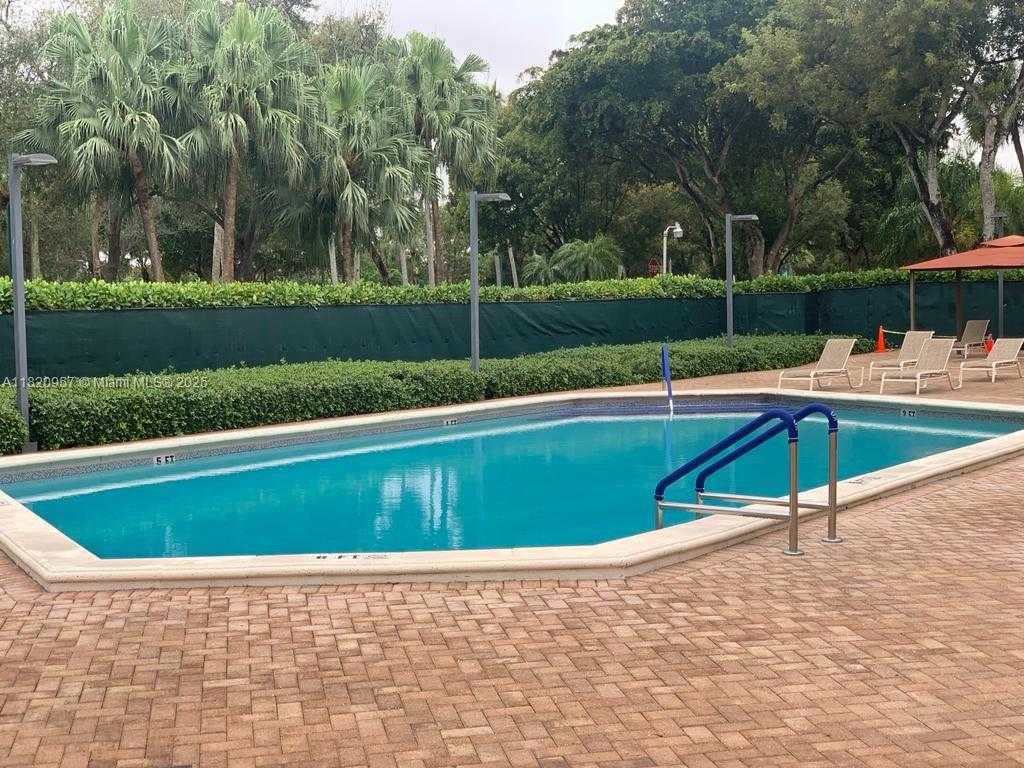 Small Image of 3101 NORTH COUNTRY CLUB DR #607, Aventura Number 16