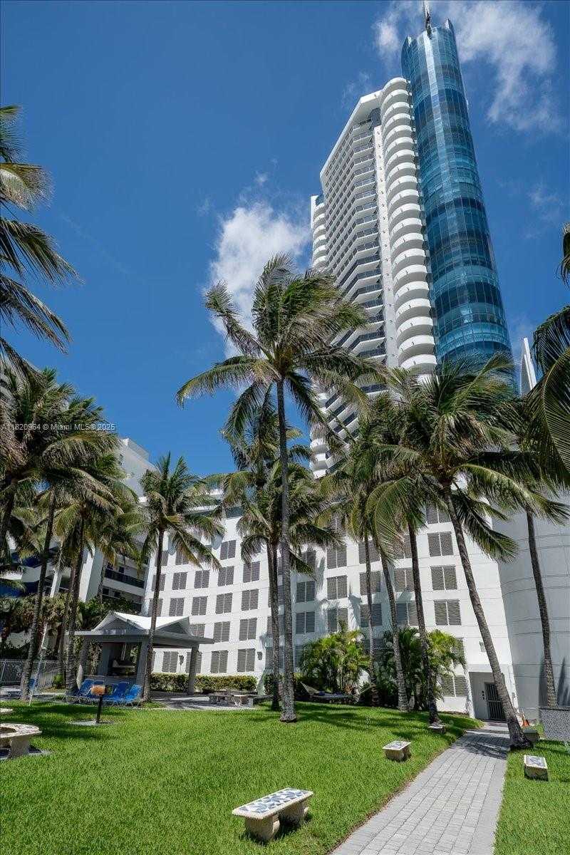 Small Image of 6301 COLLINS AVE #2705, Miami Beach Number 22