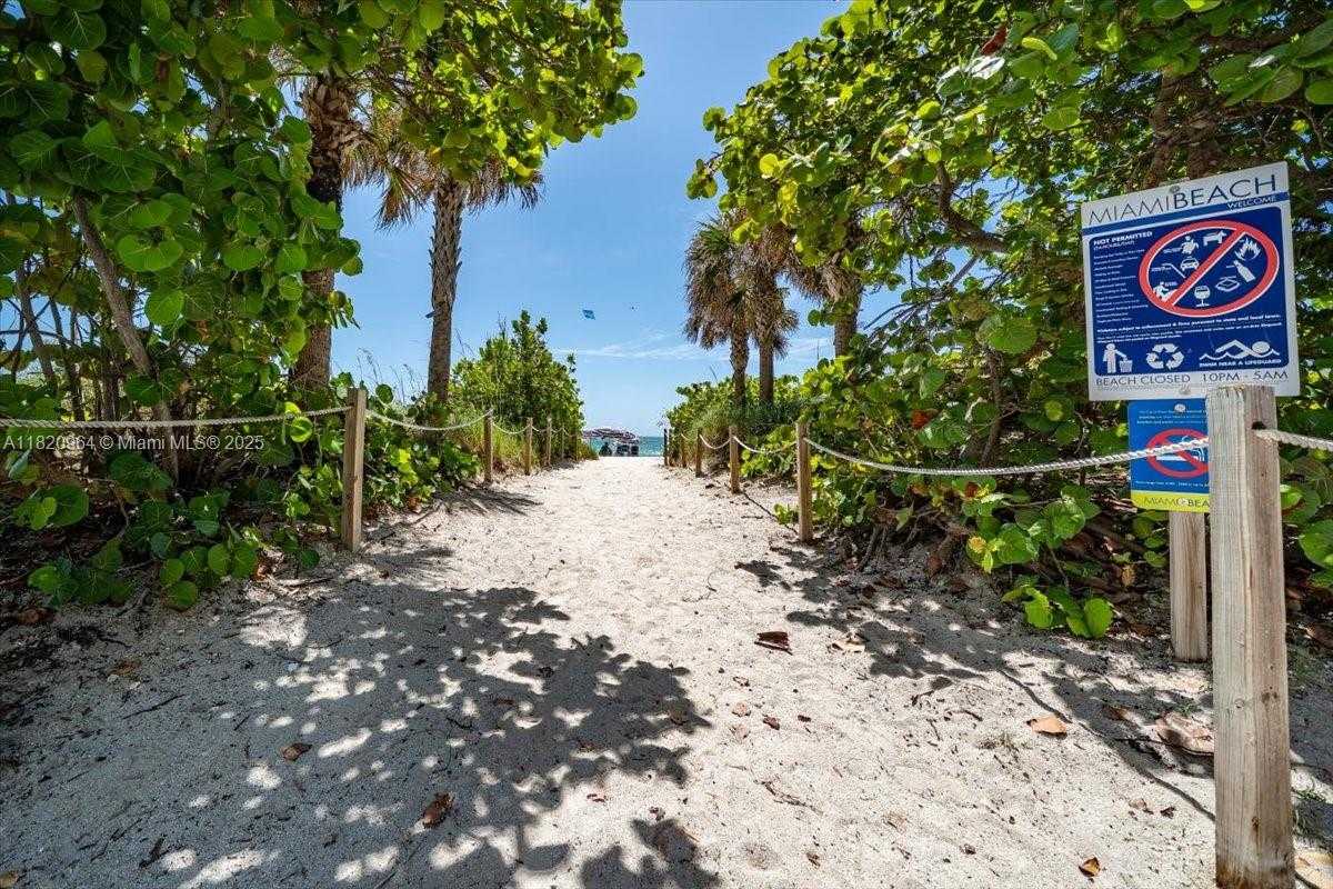 Small Image of 6301 COLLINS AVE #2705, Miami Beach Number 23