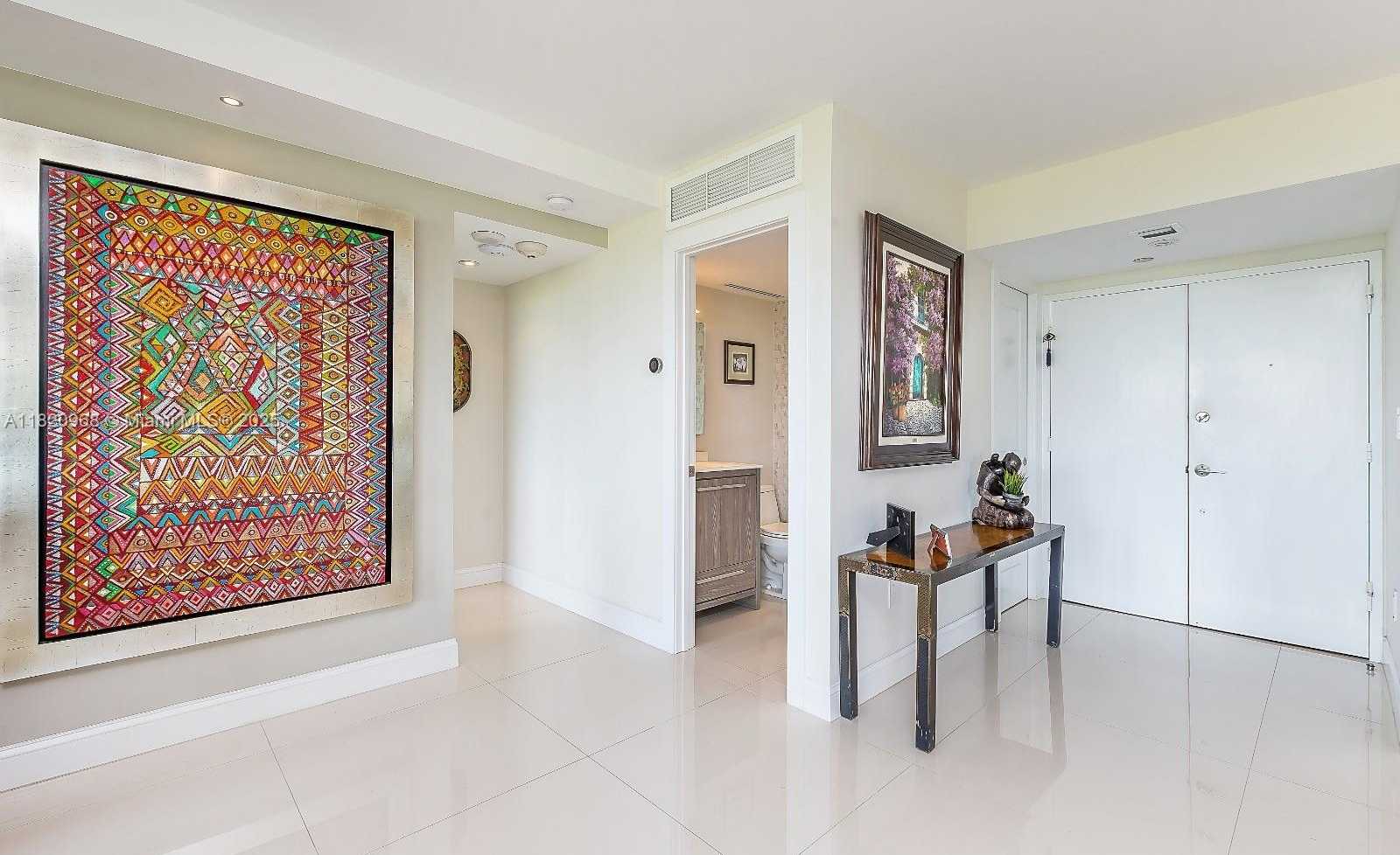 Small Image of 155 OCEAN LANE DR #408-308, Key Biscayne Number 6