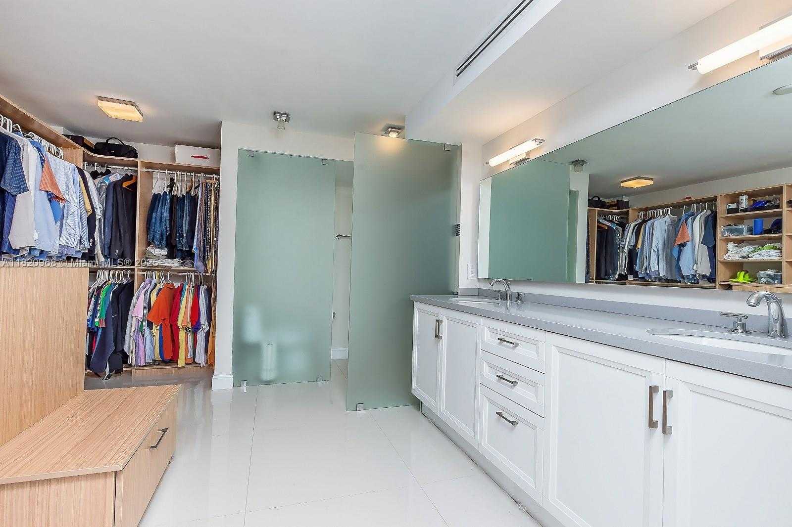 Small Image of 155 OCEAN LANE DR #408-308, Key Biscayne Number 8