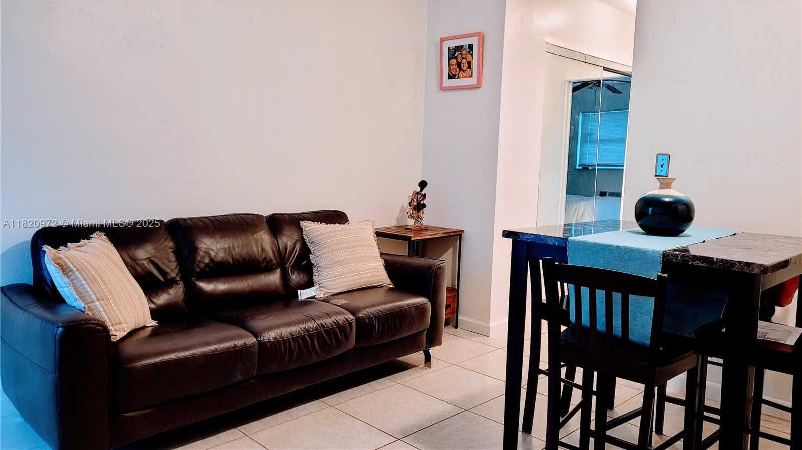 Small Image of 524 WASHINGTON AVE #213, Miami Beach Number 11